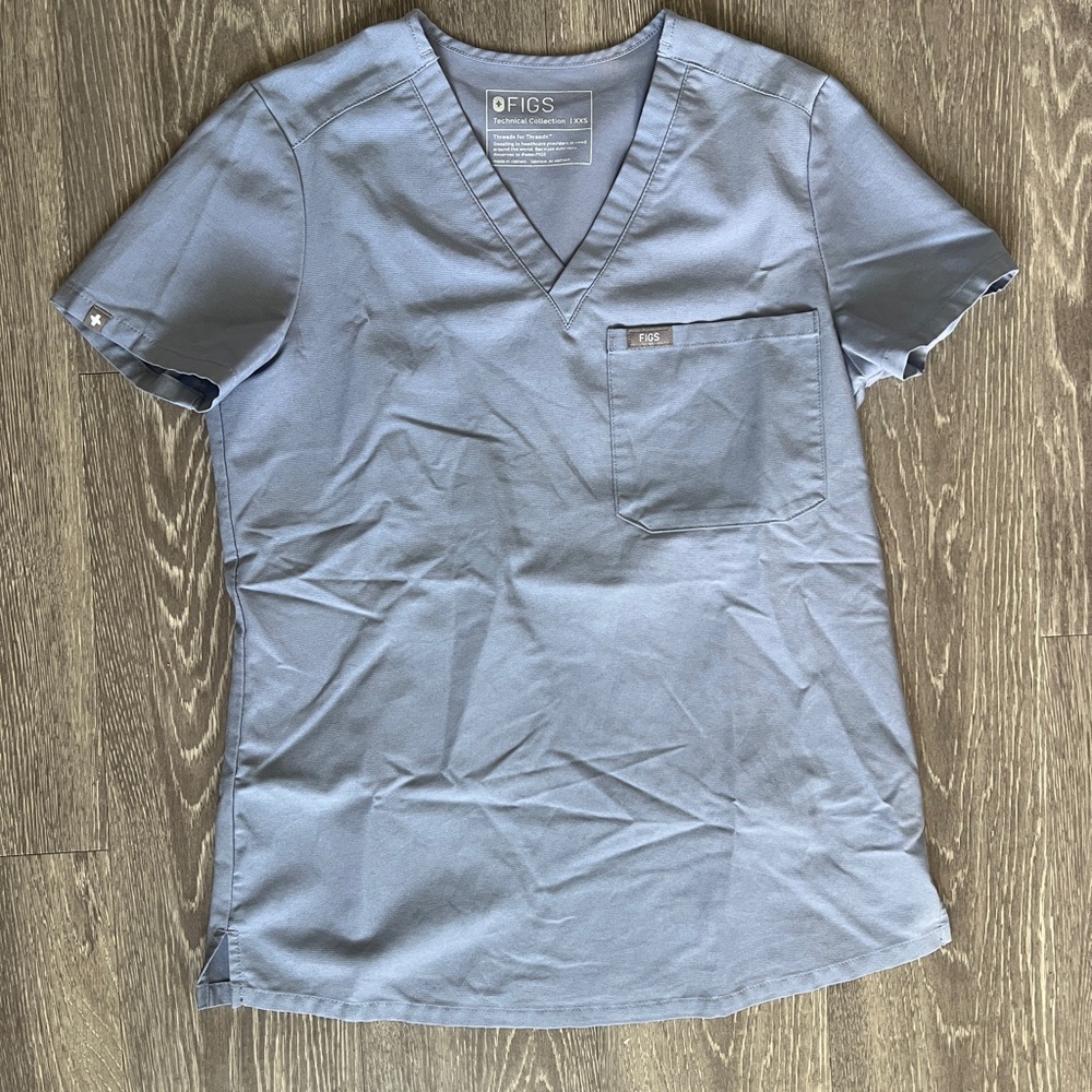 FIGS VAPOR BLUE SPACE DYE Catarina One Pocket Scrub Top XXS